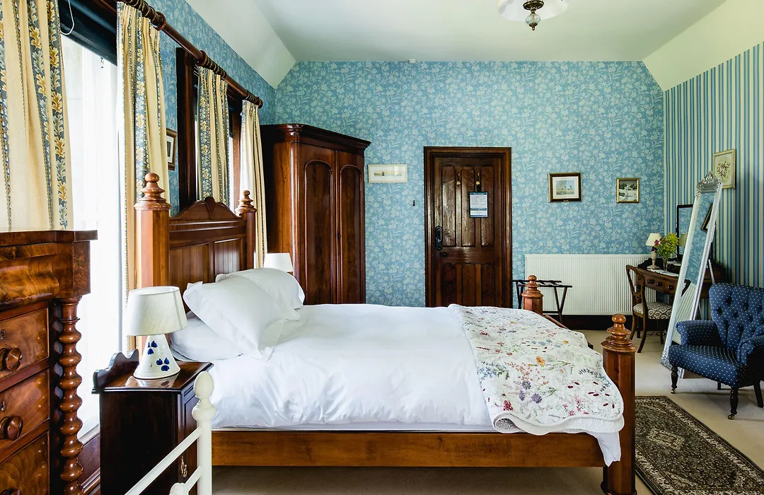 Kiltariff Hall Country House-1